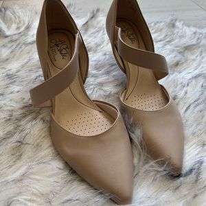 New Life Stride beige pumps, size 8